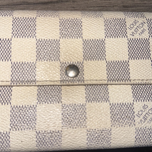 LOUIS VUITTON Damier Azur Sarah Wallet - Picture 5 of 8